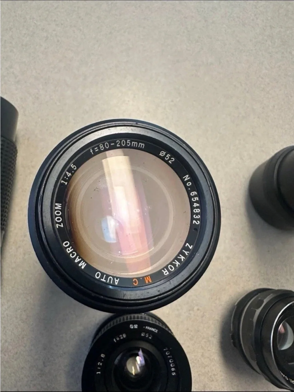 Universal light scratches